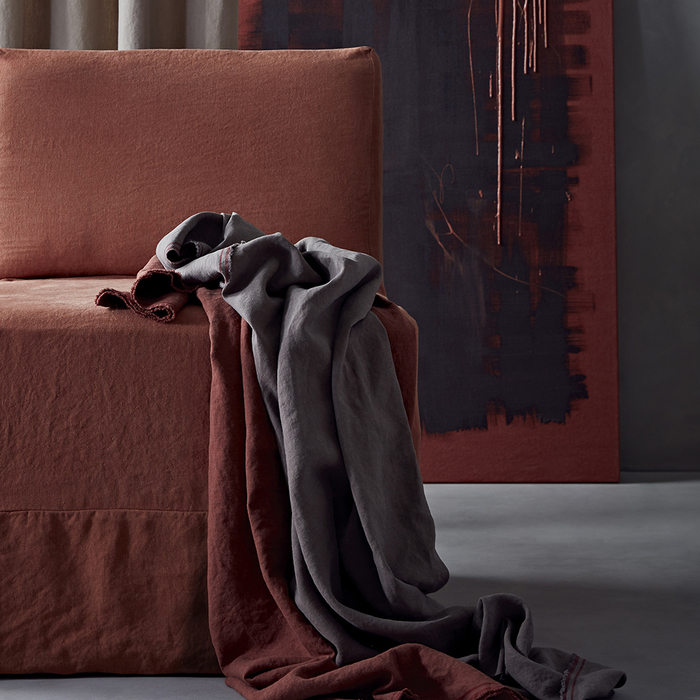 De le cuona artist canvas linen terracotta bloom tawny thorn 1024 product detail