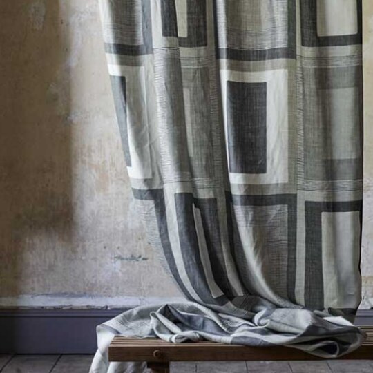Moro   threads large square