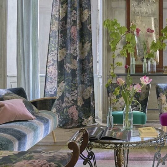 Tulipa stellata   designers guild large square
