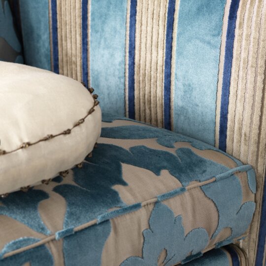 Osborne little salon velvet large square