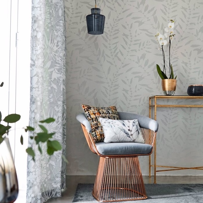 Charconia shimmer wallpaper product detail