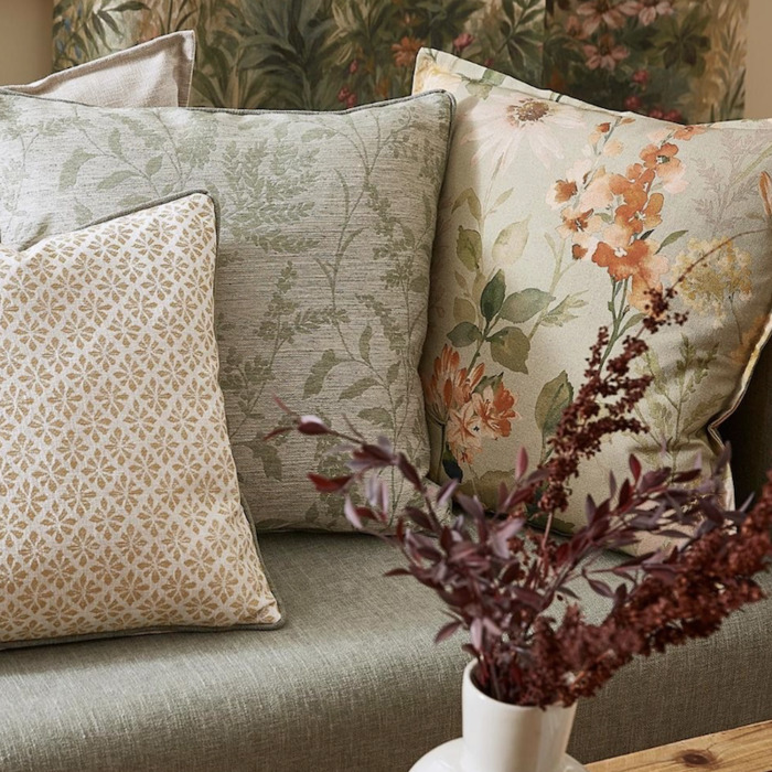 Wild garden linen fabric product detail
