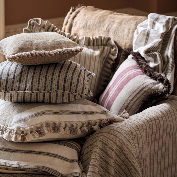 Highgrove stripes fabric product detail