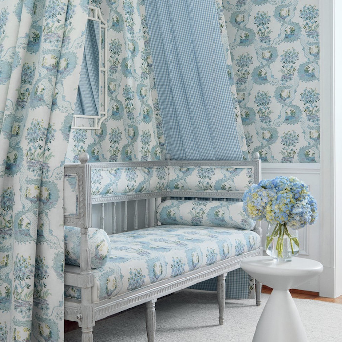 Antoinette wallpaper product detail